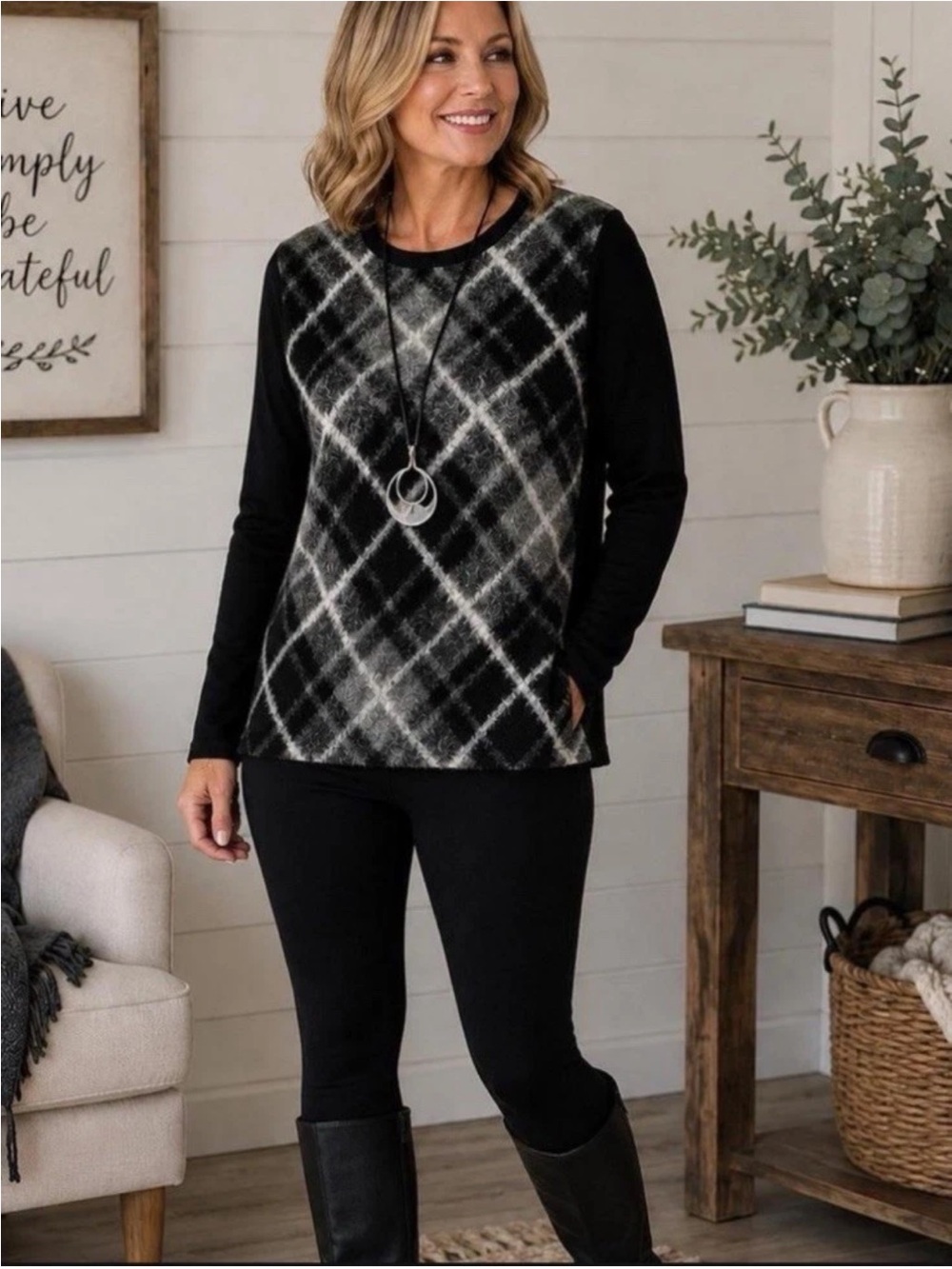 New J Jill Woman’s Plaid Brushed Wool Blend Gray & Black Argle Sweater Size L